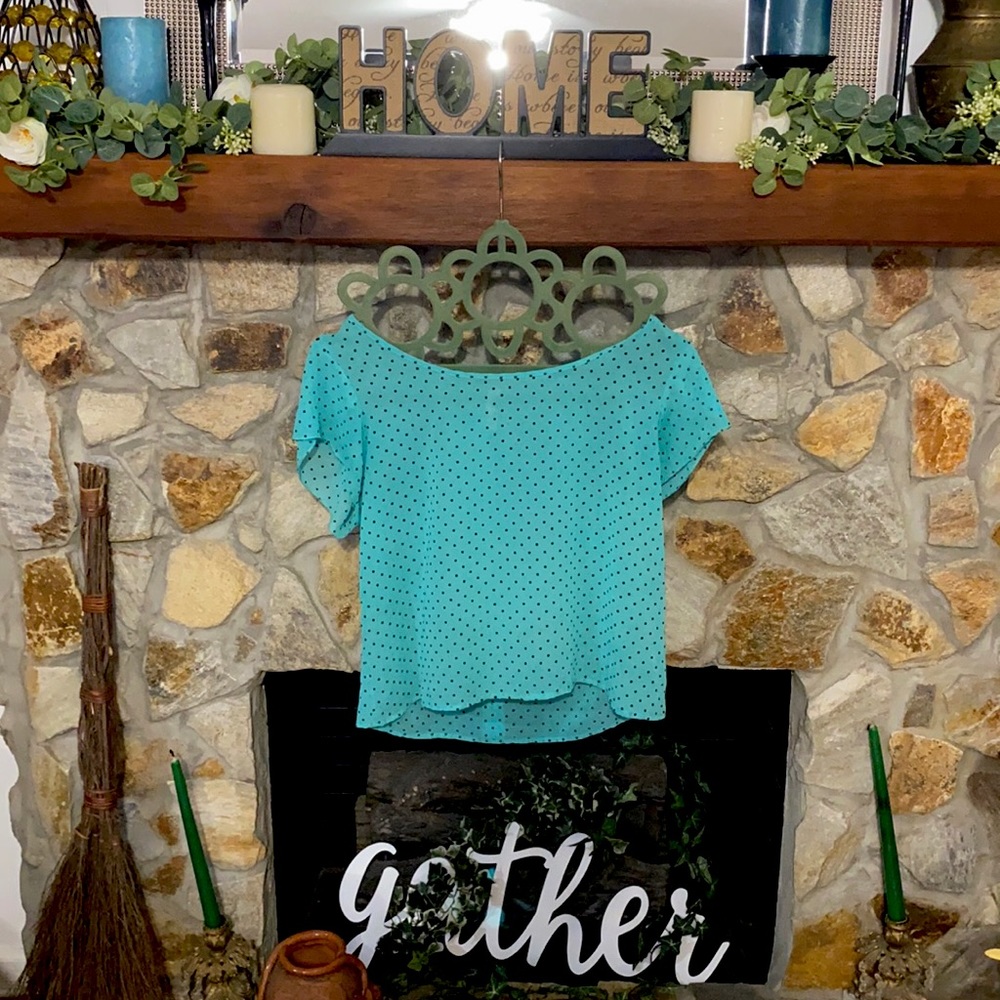 Ophelia teal and black top